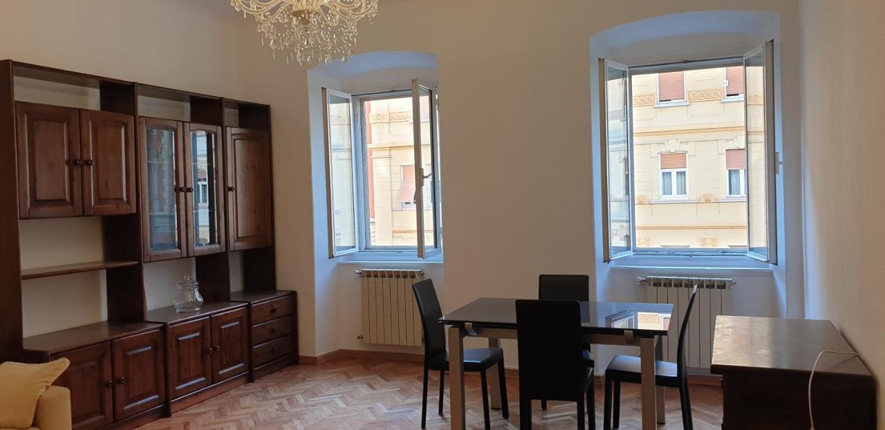 Flowers House - La Casa Dei Fiori Трієст Екстер'єр фото